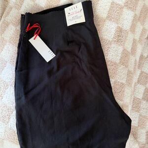 New Elle Black Skinny Ankle Pants Pull on